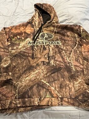 Mossy Oak Camo Hoodie with Logo